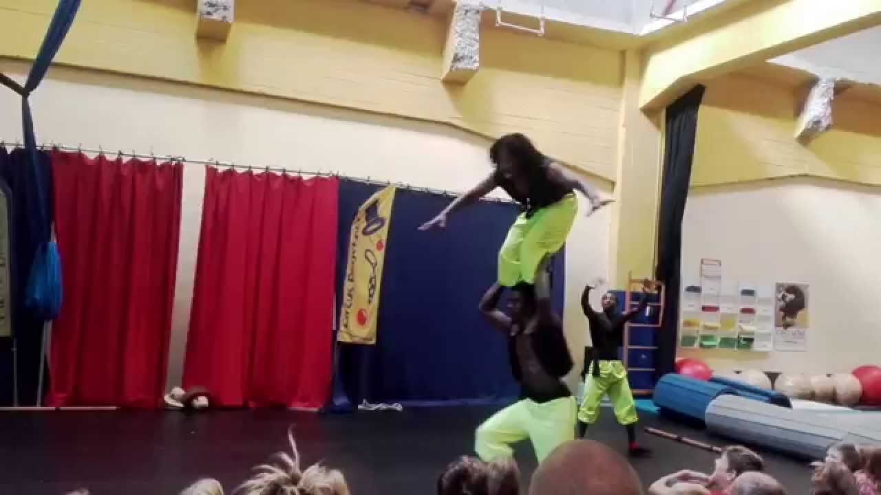 Nafsi Acrobaten
